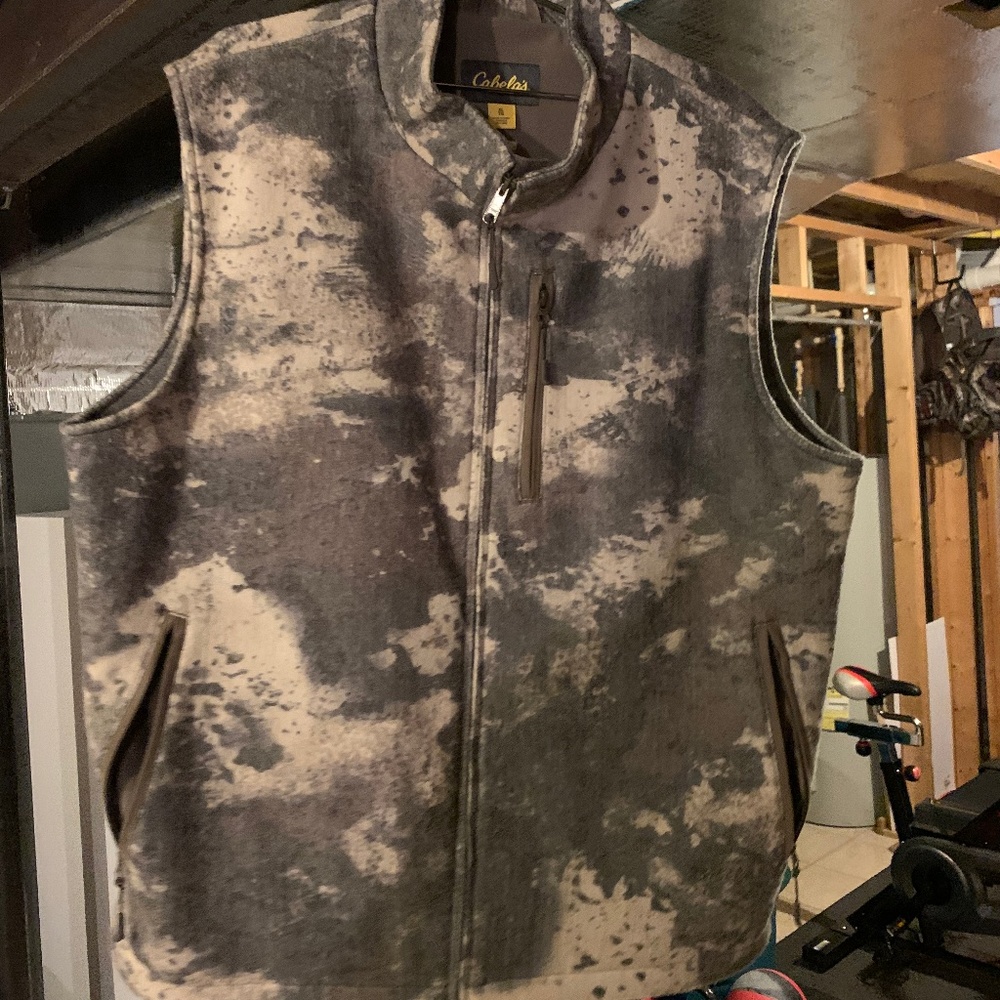 Cabela's Men's Wooltimate Vest with 4MOST WIND XL